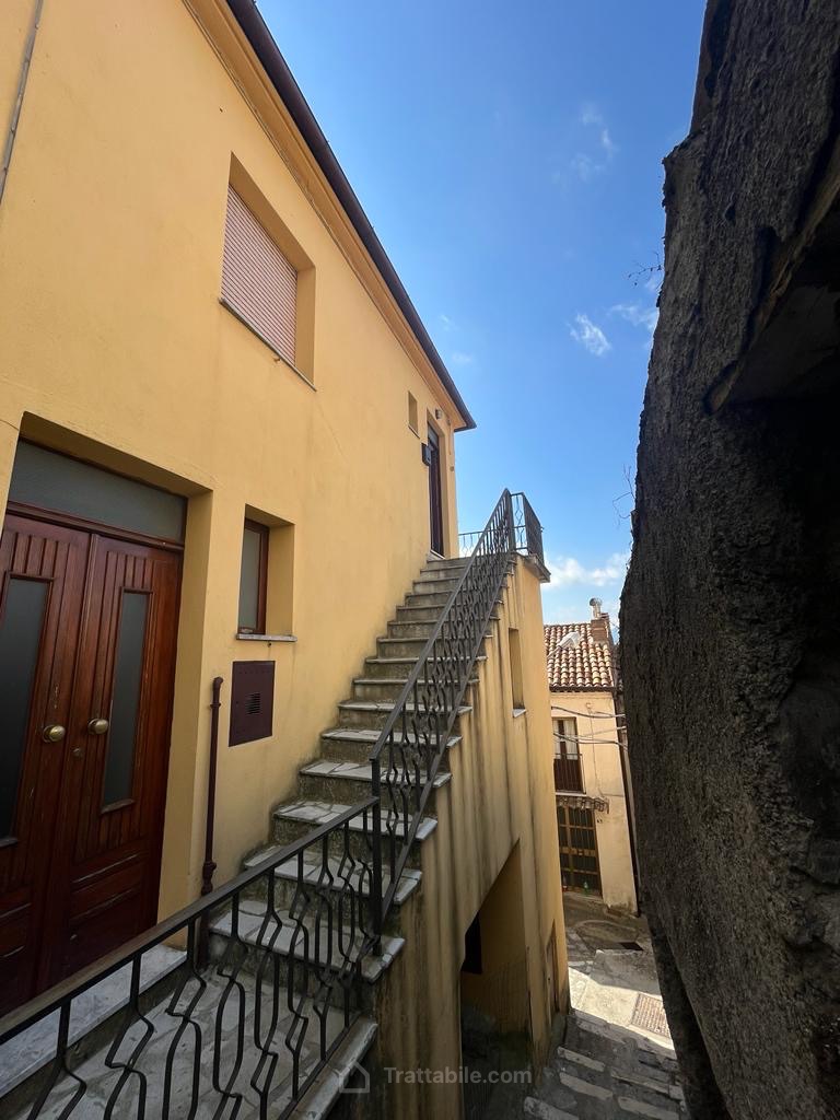 Anteprima 8