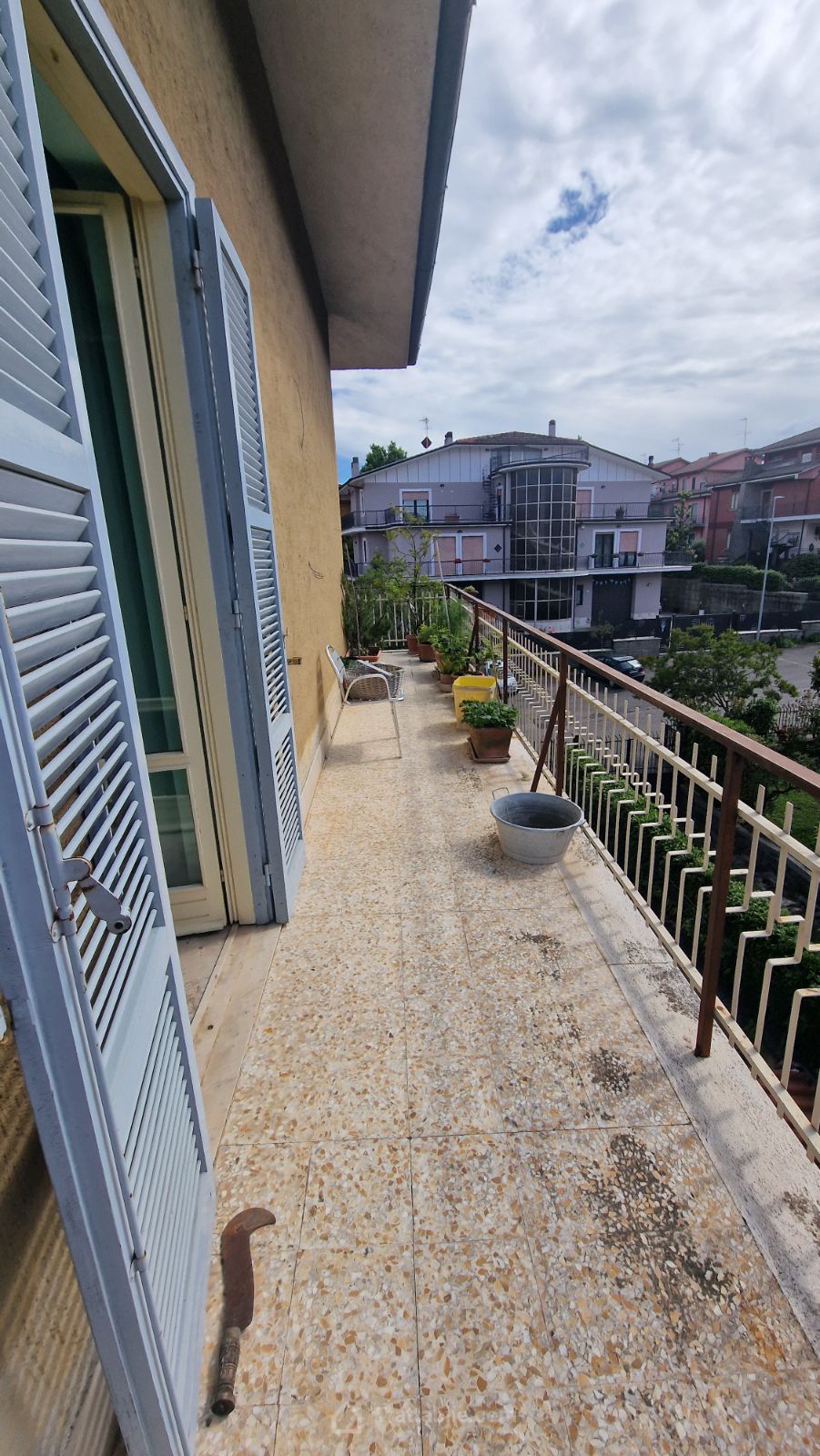 Anteprima 16