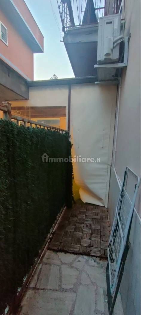 Anteprima 16