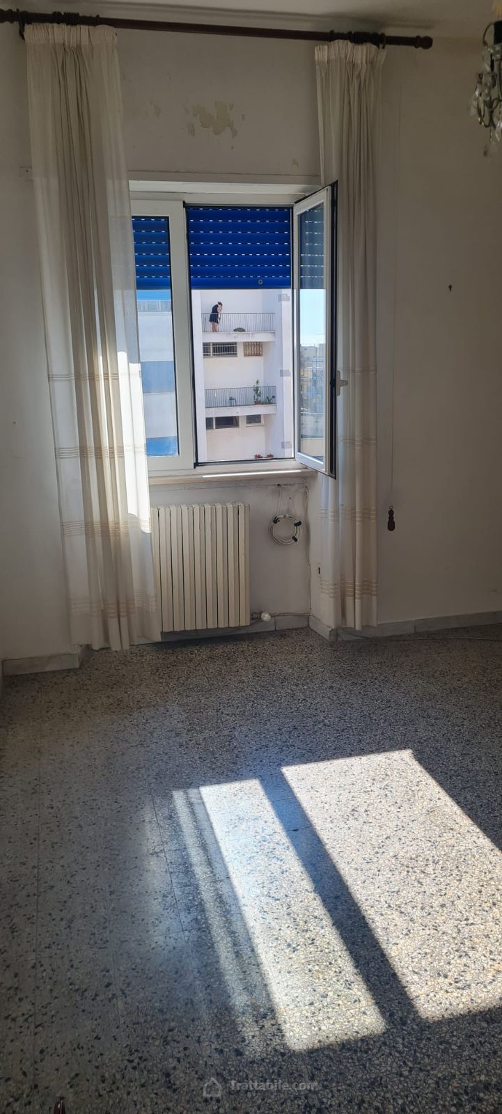 Anteprima 6