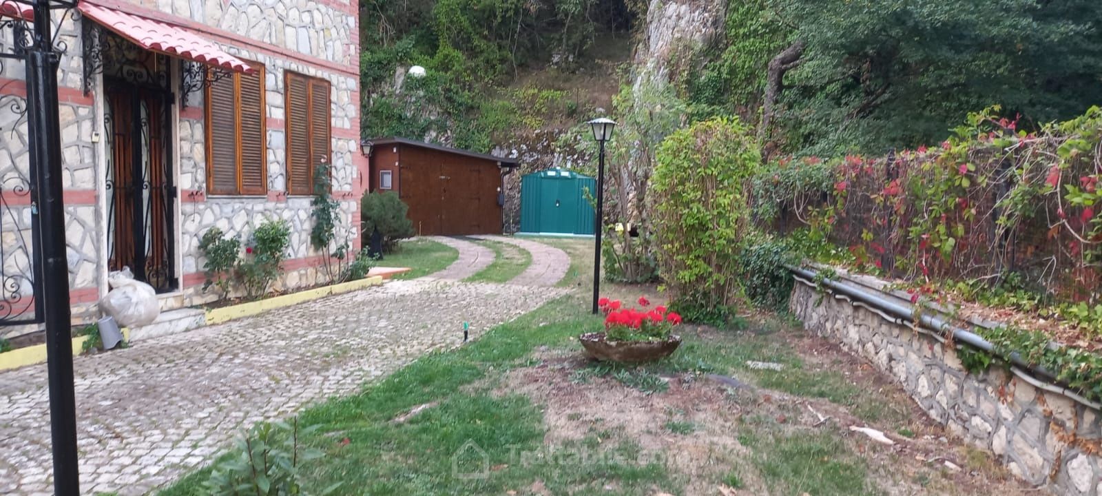 Anteprima 9