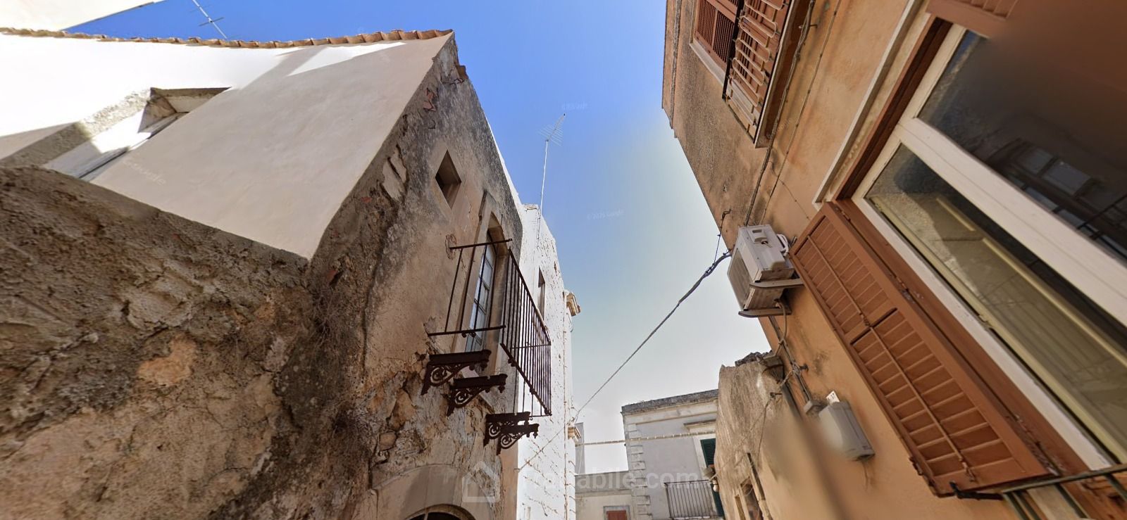 Anteprima 5