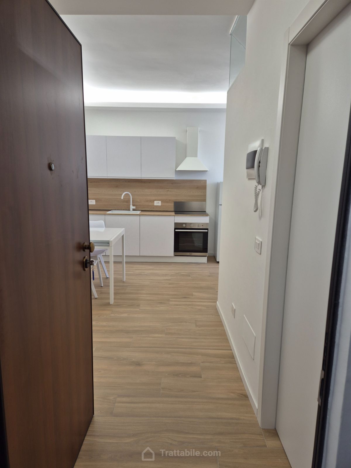 Anteprima 12