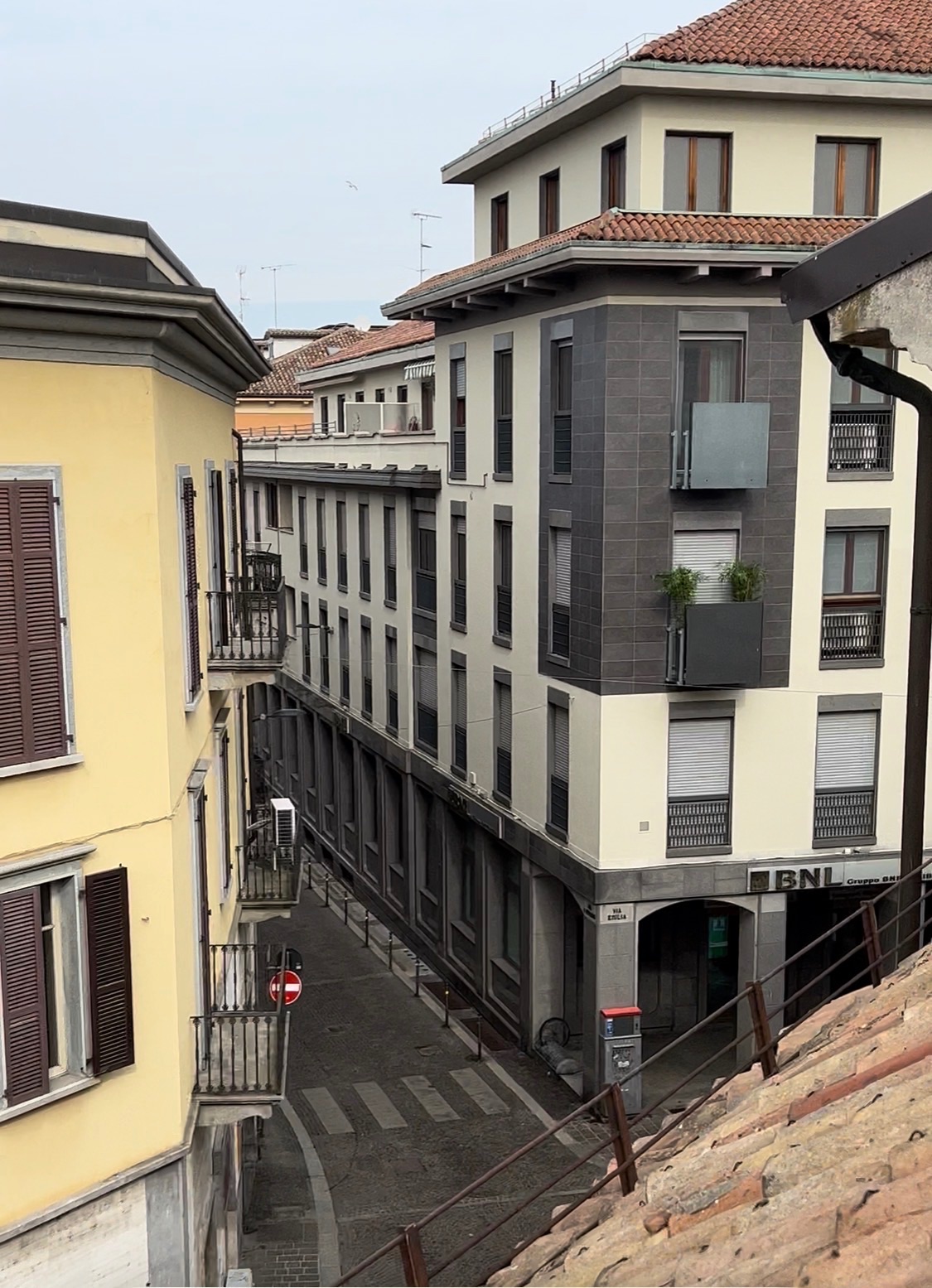 Anteprima 4