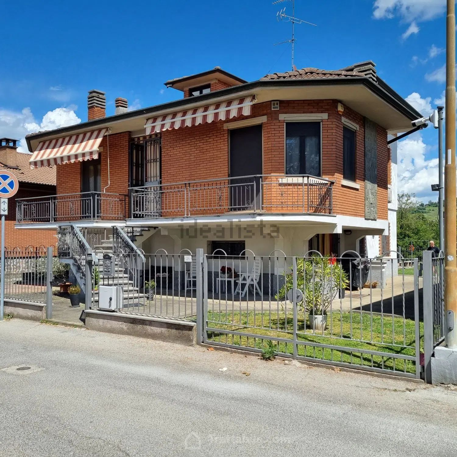 Anteprima 2