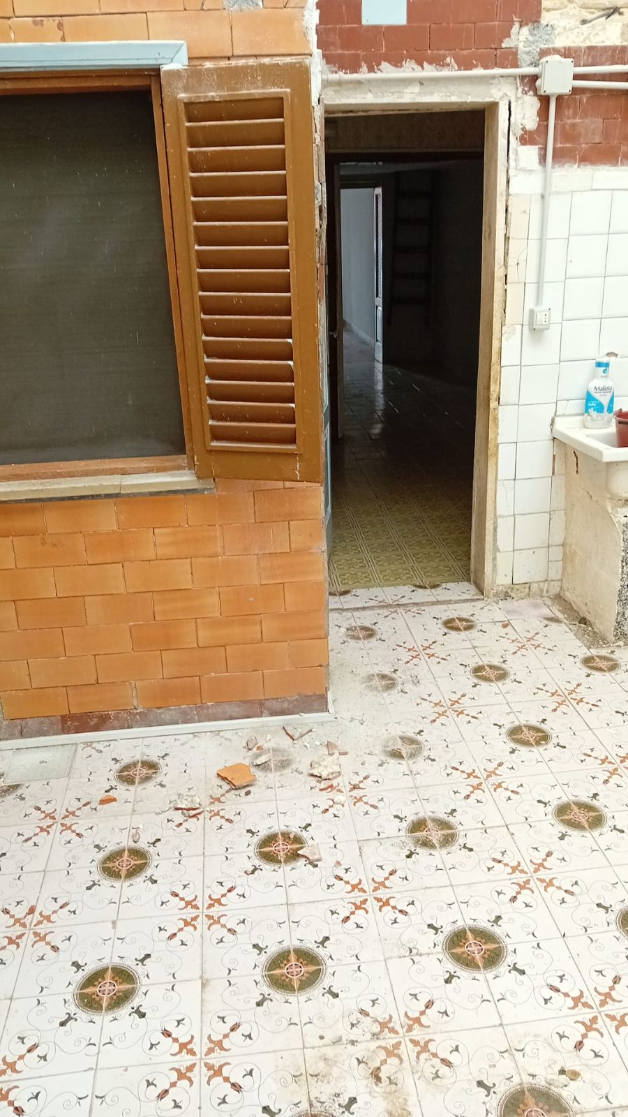Anteprima 4