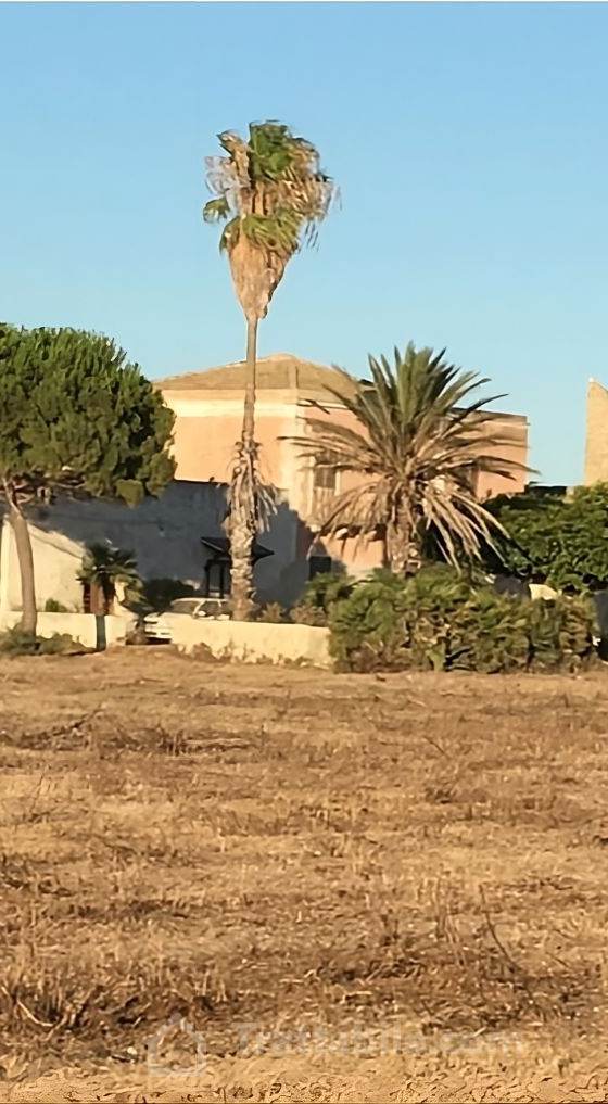 Casale storico dell’800 con 32.000 mq di terreno