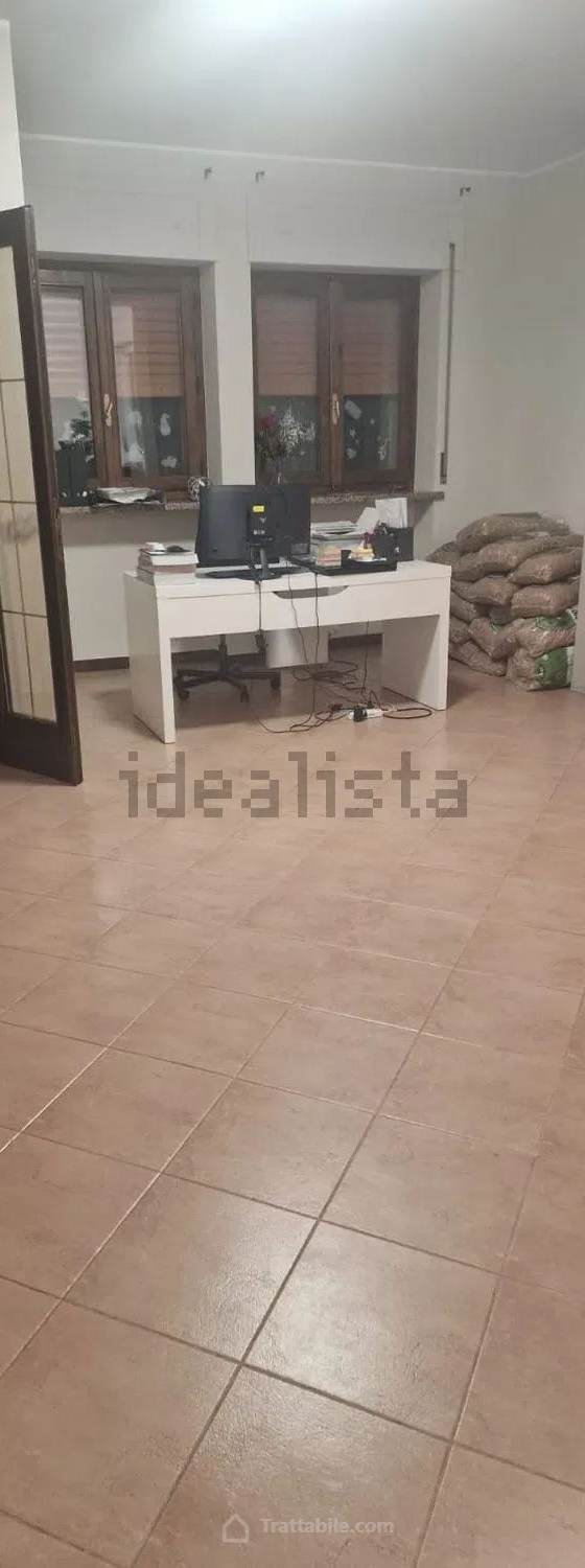 Casa indipendente in vendita in Piazza Vittorio Emanuele II, 23