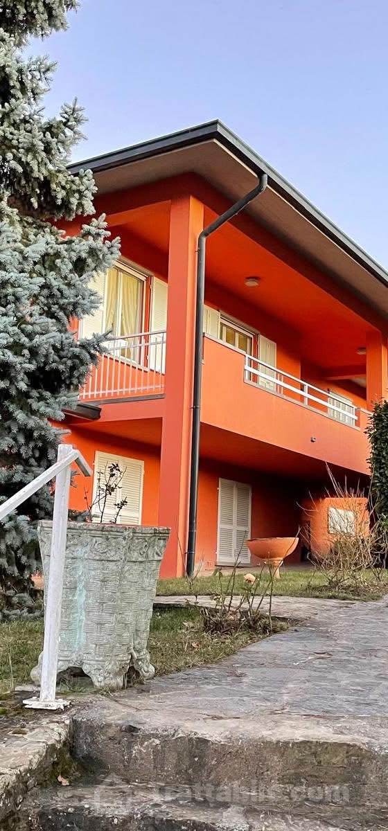 Villa in Oltrepo pavese