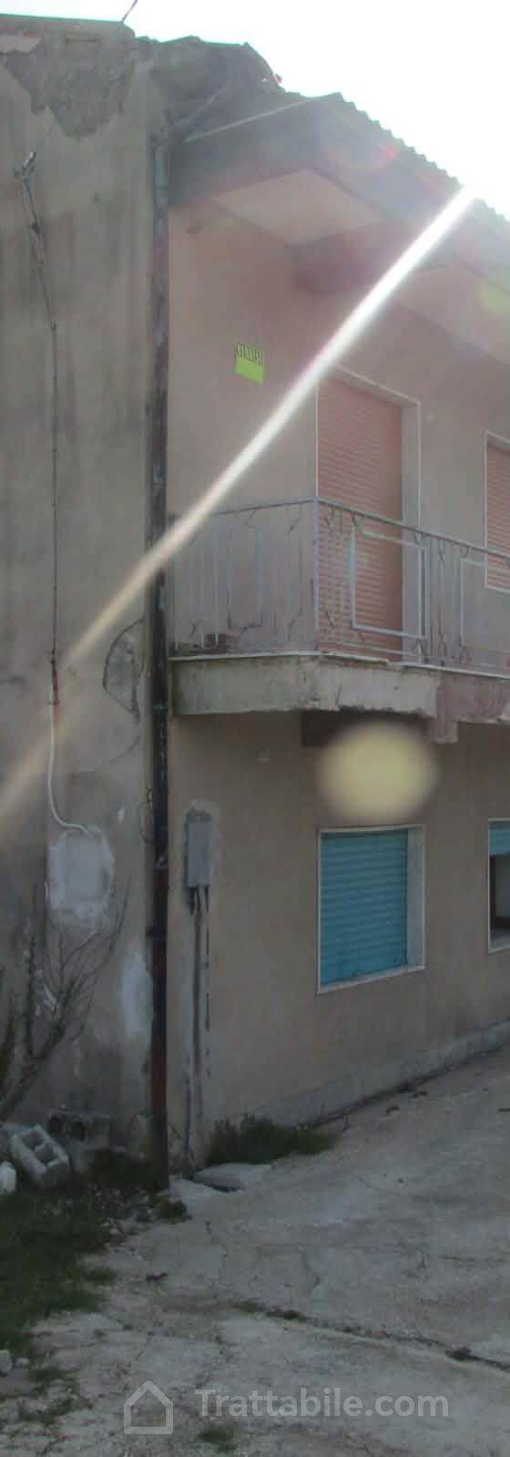 Casa da ristrutturare in vendita 